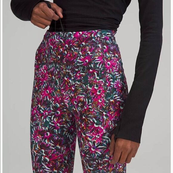 Lululemon Swift Speed High-Rise Tight 28" - Picture 3 of 7